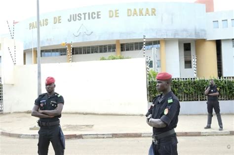 Sénégal Incarcération de Sonko Deux morts dans lattaque dun bus