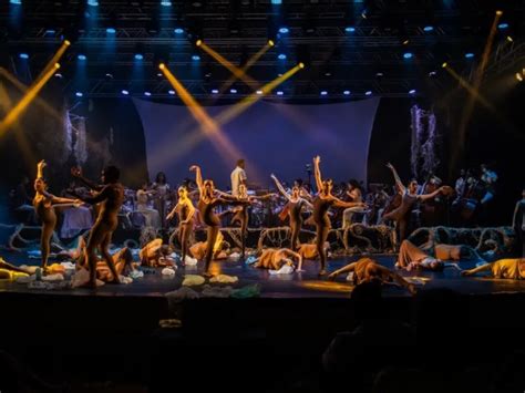 Moinho Cultural é homenageado em enredo de escola de samba de Corumbá