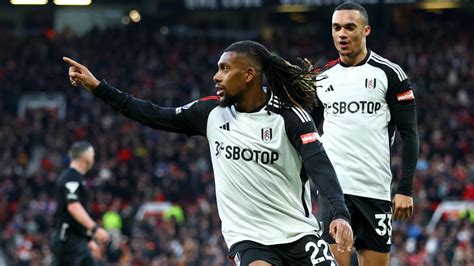 El Fulham De Raúl Jiménez Sorprende Y Derrota Al Manchester United En