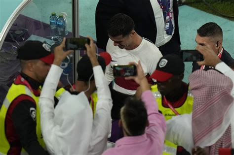 Mundial 2022 Qatarlas Lágrimas De Cristiano Ronaldo Tras La Eliminación