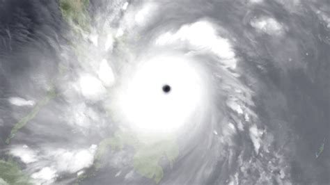 Super Typhoon Haiyan hits Philippines with devastating force