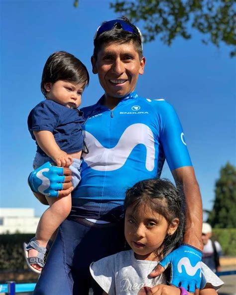 Nairo Quintana Y Su Emotivo Momento Con Su Familia Ciclismo Colombiano