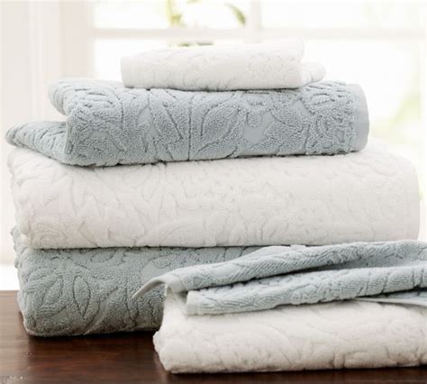 Isaac Floral Sculpted Bath Towels Traditional Bath Towels By