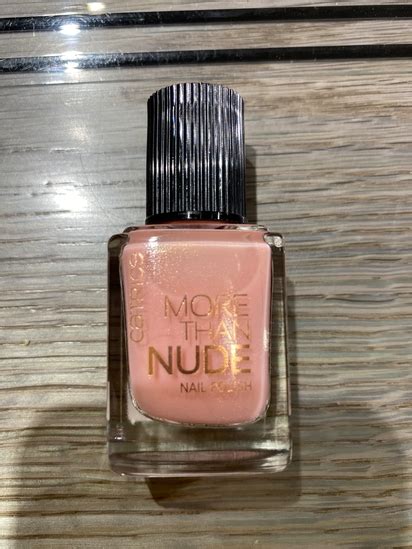 Новинка Лак для ногтей Catrice More than nude 12 Glowing Rose