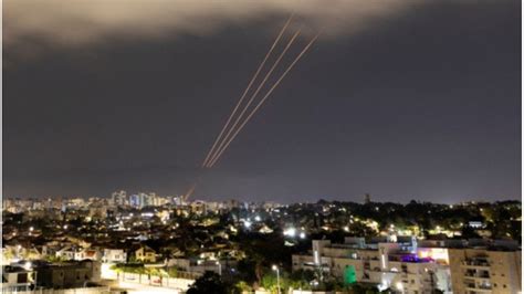 Israel promete responder el ataque de Irán con misiles y drones