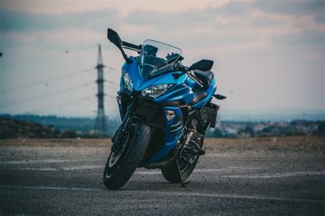 4k Hd Wallpaper Bike - 1080x1920 Wallpaper - teahub.io