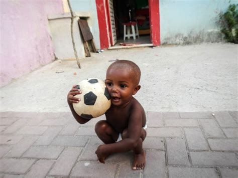 Wm In Brasilien Fotoprojekt Mit Favela Kindern In Rio De Janeiro Der