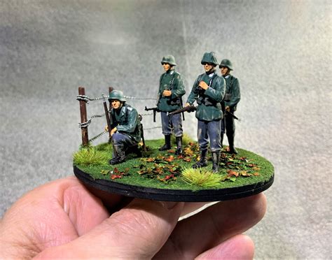 WW2 Diorama 1/35 Scale German Wehrmacht infantry 4 Figures | #4571254231