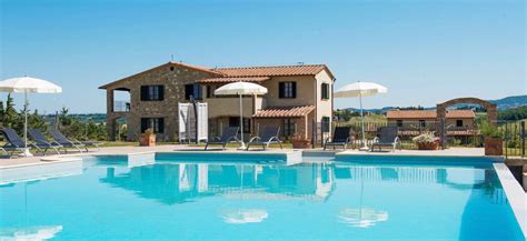 Family-friendly agriturismo Tuscany with lovely pool