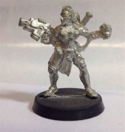 Necromunda Escher Female Gang Ganger Metal Bolt Pistol Grenade