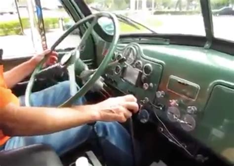 Old school driver shows how twin stick shifting is done