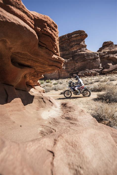 Moto Dakar 2024 une première pleine despoirs pour Jérémy Miroir