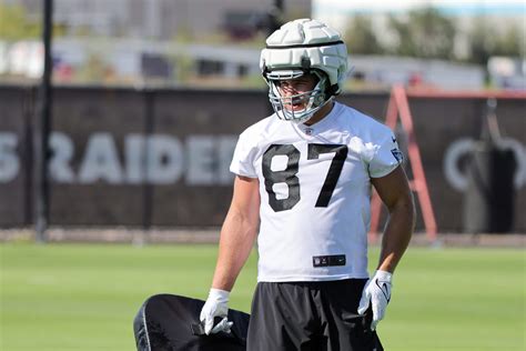 Raiders’ rookie tight end Michael Mayer getting up to speed after slow ...