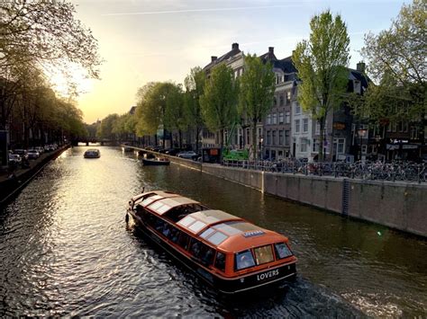 What Time is Sunrise and Sunset in Amsterdam, Netherlands?