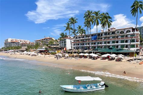 Puerto Vallarta Romantic Zone: Best Hotels, Activities, and More