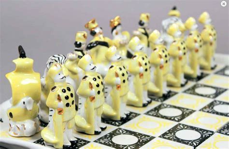 Porcelain chess set | Raresy art gallery