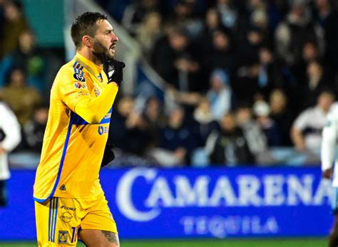 Vidéo Le bijou de coup franc de Gignac qui délivre les Tigres