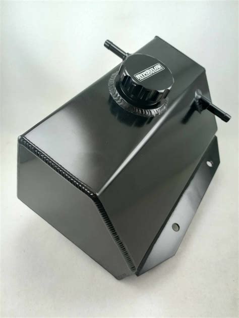 785 SERIES EXPANSION TANK – Hyperflow Performance Inc