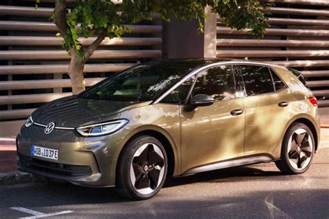 The Volkswagen Id 3 Electric Car Has Been Updated Inside And Out • Mezha Media