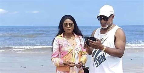 La photo de Koffi Olomide et Cindy le cœur à Libreville alimente la