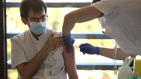 ELECCIONES Médicos dentistas farmacéuticos y veterinarios piden un