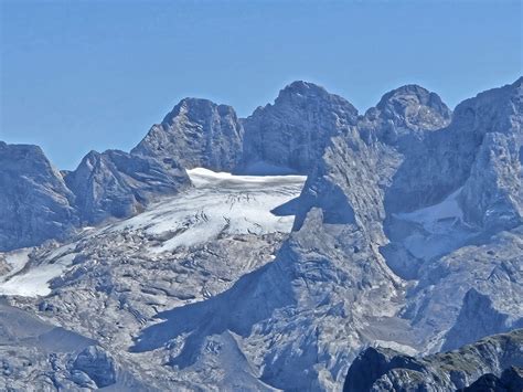 Panoramablick auf den Dachstein vom großen Donnerkogel aus Gosausee