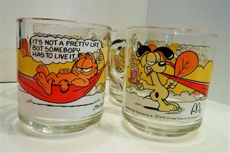 4 Garfield Glass Cups Set Of Garfield 1978 Mcdonald S Jim Etsy