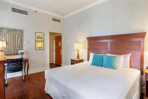 St. James Hotel New Orleans Downtown (French Quarter Area), New Orleans ...