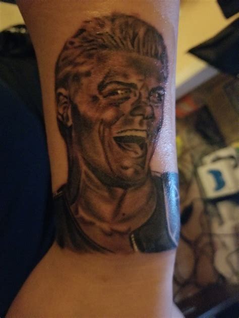 Cody Rhodes Tattoo Neck – Zerkalovulcan