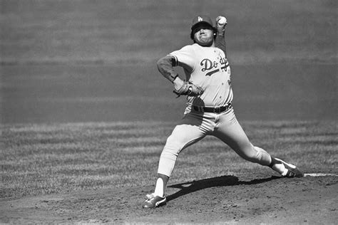 Fernando Valenzuela Mexican Born Pitcher Whose Feats For Dodgers