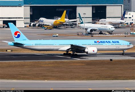 HL8346 Korean Air Lines Boeing 777 300ER Photo By Tse Wai Kit ID