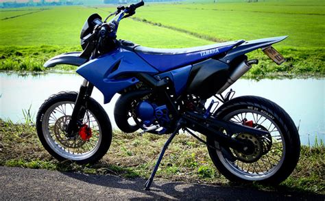 Yamaha Yamaha Dt Supermotard Moto Zombdrive