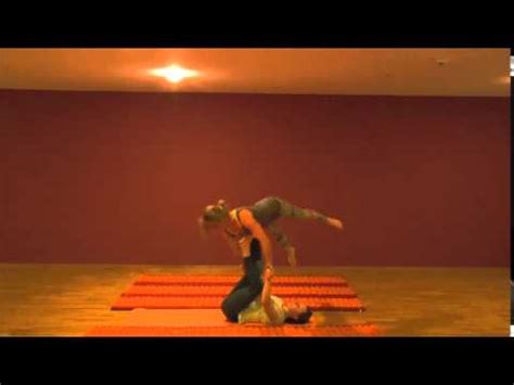 Akrojoga Sandra Liza Ninja Star Acroyoga Youtube