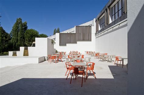 Shops And Cafeterias Funda O Calouste Gulbenkian