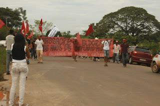 Waldyr Silva Ano IX Marcha Do MST Marca 15 Anos De Massacre De