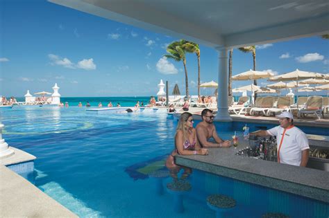 Enjoy A Genuinely Adults Only Experience In Canc N At The Riu Palace