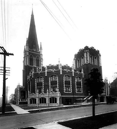 Historylink Tours — Seattle First Baptist Church