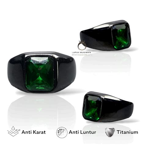 Jual Cincin Pria Titanium Warna Hitam Anti Karat Batu Zamrud Hijau