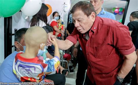 ‘super Digong Visits Kids With Cancer In Davao City Politiko Mindanao