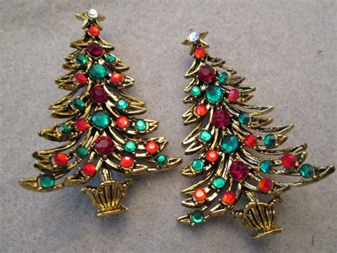 Vintage Signed Hollycraft Christmas Tree Pinhollycraft Christmas Brooch