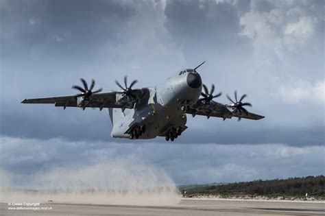 Raf Atlas A400m Beach Landings Pictured Is An Raf A400m Flickr