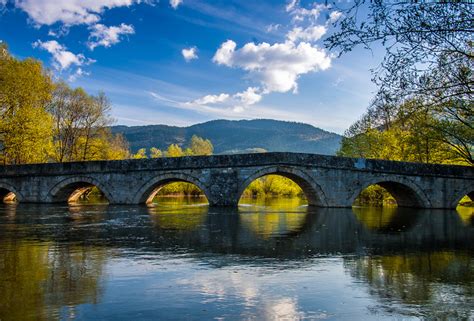 Bosna river - SARAY BOSNIA TRAVEL AGENCY