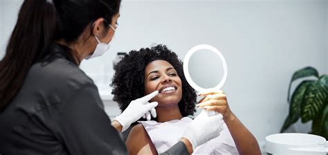 Clareamento dental como é feito tipos e duração do procedimento