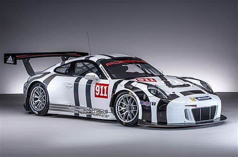 Porsche Gt R Is A Turnkey Racing Car Based On The Gt Rs