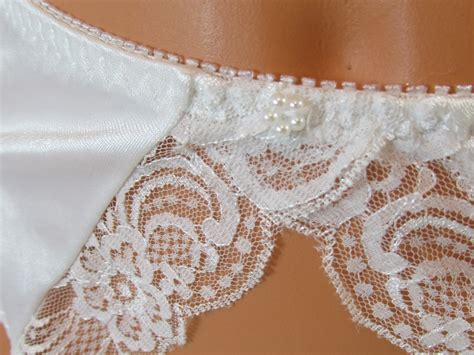 Vintage White Shiny Strap Suspender Belt Garter Belt Lace Detail Sus Suzie S Lingerie