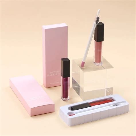 Private Label Lipstick And Lip Liner Combo Set T Box With Pencil Sharpener 16 Colors Bulk