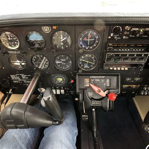 The cockpit in the Piper PA-38 Tomahawk. | Cockpit, Tomahawk, Dashboards