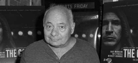 Nie żyje Burt Young Aktor Znany Z Filmów Rocky Miał 83 Lata