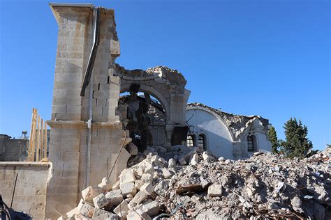 Adıyaman da depremlerde yıkılan tarihi Ulu Cami restore ediliyor