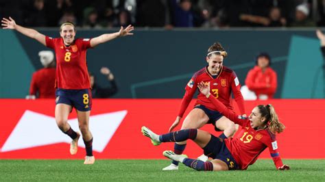 Carmona Wondergoal Fires Spain Into Women S World Cup Final